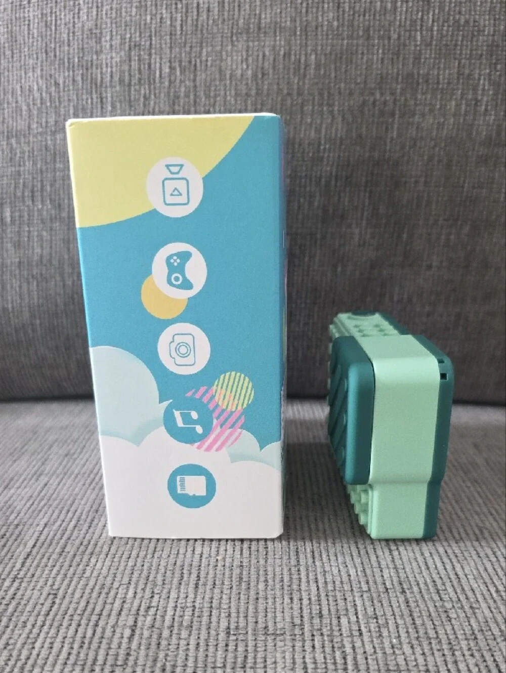 Waayu Kid's Camera - Light Green  Kids Digital Camera, New In Box.